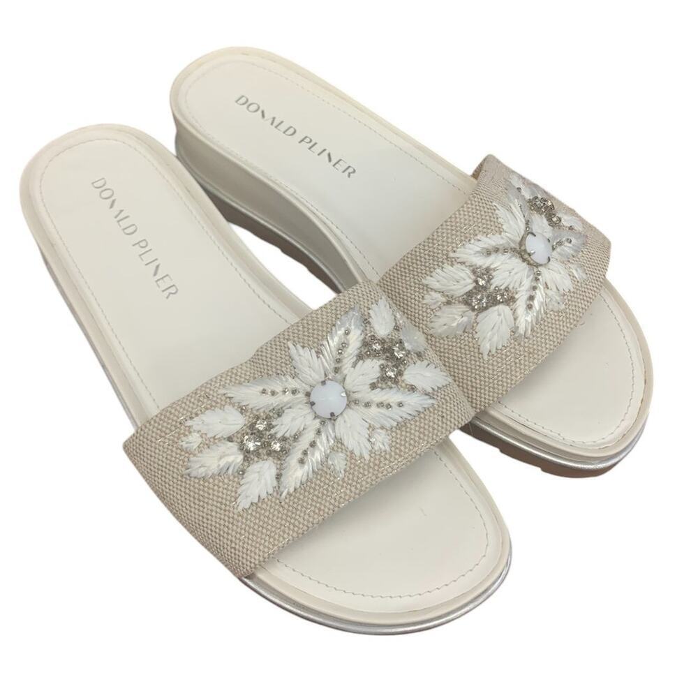 DJP Donald J. Pliner‎ White Slides SZ 6.5 M